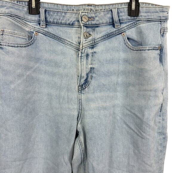American Eagle Stretch Mom Jean Light Wash Distressed Holes Womens sz 16 R - Picture 5 of 16